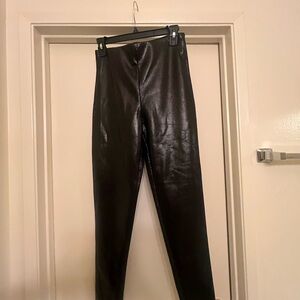 Zara Black Textured Pants